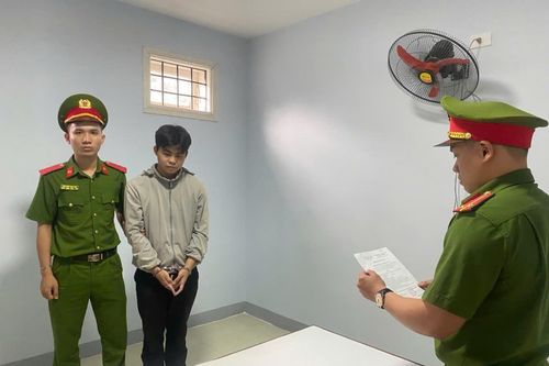 Đà Nẵng bắt nhân viên ngân hàng dùng sổ đỏ thế chấp của khách để lừa 4 tỷ đồng