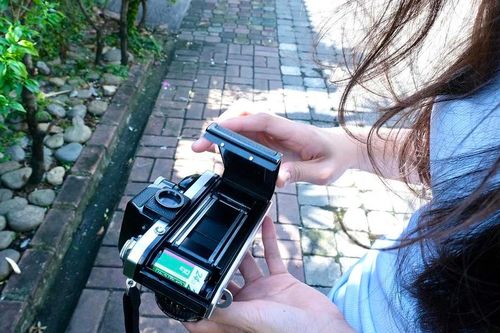 Kể chuyện mới qua ống kính cũ