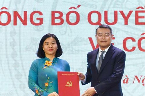 Đồng chí Nguyễn Thị Tuyến được bầu giữ chức Chủ tịch Hội LHPN Việt Nam nhiệm kỳ 2022-2027