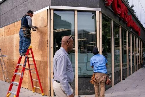 Kết quả bầu cử Mỹ 2024: Doanh nghiệp 'ăn mừng chiến thắng', tận hưởng phút giây kịch tính từ đêm qua