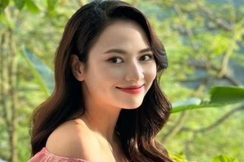 Hồng Diễm năng động xuống phố, Việt Hoa đẹp dịu dàng
