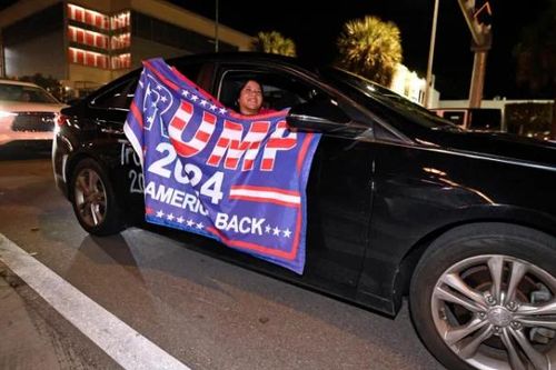 Ba yếu tố giúp ông Trump giành chiến thắng ngoạn mục