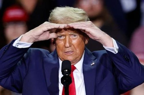 Cổ phiếu công ty ông Trump đang biến động dữ dội