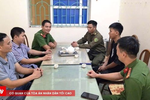 Đặc xá mới chỉ là 'cú đề pa'