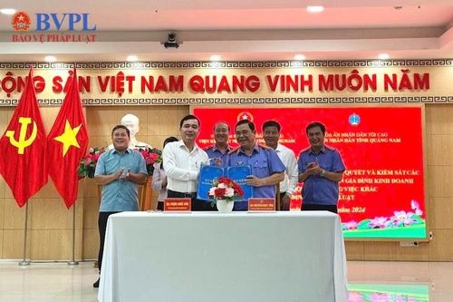 VKSND và TAND tỉnh Quảng Nam ký kết quy chế phối hợp