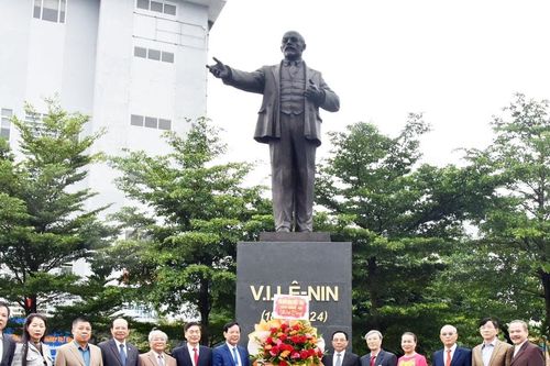 Tọa đàm kỷ niệm 107 năm Cách mạng Tháng Mười Nga (1917 - 2024)