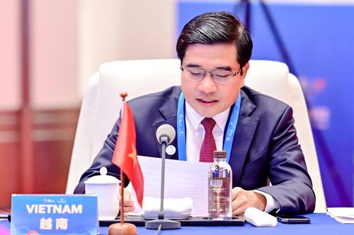 Đại hội Biển Đông Á 2024: Việt Nam kêu gọi thúc đẩy kinh tế xanh, tài chính xanh