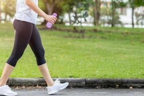 Những người nên hạn chế đi bộ, biết mà tránh kẻo 'rước họa'