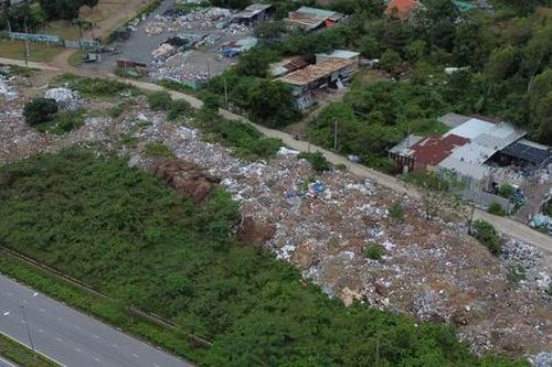 'Núi' xà bần trái phép mọc lên trên khu đất trống, phường thưởng nóng nếu phát hiện đổ rác trộm