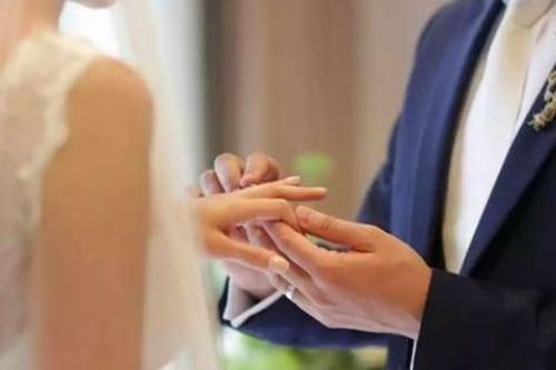 Cô dâu hủy hôn phút chót, chú rể lập tức làm điều này