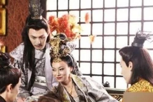 Có hai điều kiện để Võ Tắc Thiên chọn được nam sủng, một rất đơn giản, nhưng thứ hai lại rất khó
