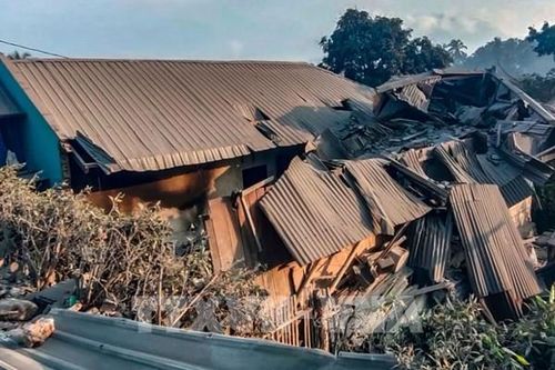 Indonesia di dời vĩnh viễn hàng nghìn người dân quanh núi lửa sau vụ phun trào