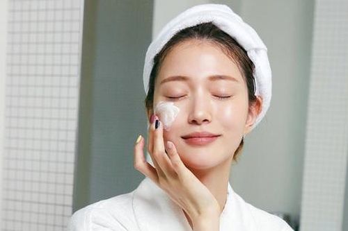 Bí quyết chăm sóc da mùa đông, giữ ẩm và dưỡng da đẹp suốt cả mùa