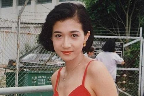 Mỹ nhân đánh mất sự nghiệp vì cặp kè, sinh con với sao nam ăn chặn 62 tỷ tiền từ thiện