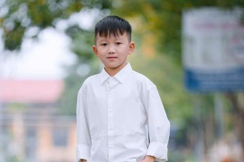 Chàng sinh viên 'tí hon' mồ côi mẹ và khó khăn chất chồng ở cánh cửa đại học