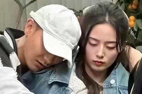 Tình trạng nam diễn viên nổi tiếng bị bạn gái 'tác động vật lý' trước ngày tổ chức đám cưới