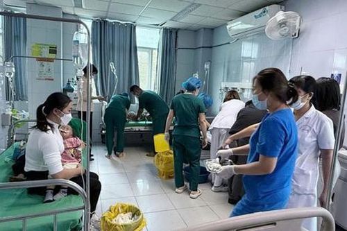 Công an vào cuộc vụ 20 trẻ mầm non nghi ngộ độc thuốc diệt chuột