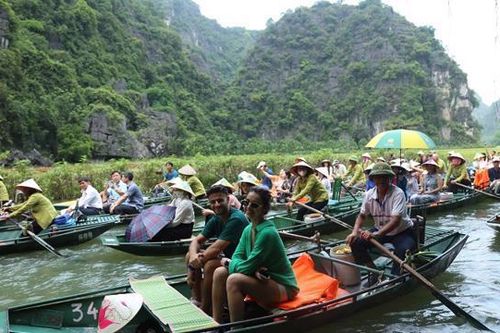 Du lịch Ninh Bình cán đích, đã đón gần 7,7 triệu lượt du khách