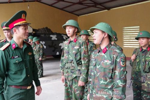 Đại đội Trinh sát cơ giới luyện giỏi, rèn nghiêm