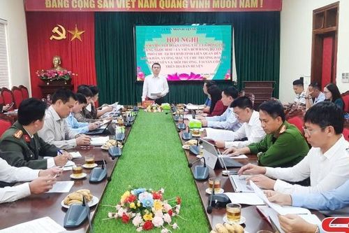 Đồng chí Phó chủ tịch UBND tỉnh làm việc tại huyện Yên Châu