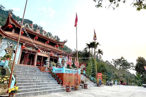 Đền Bách Thần được công nhận là điểm du lịch