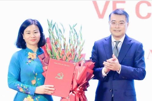 Đồng chí Nguyễn Thị Tuyến giữ chức Chủ tịch Trung ương Hội Liên hiệp Phụ nữ Việt Nam