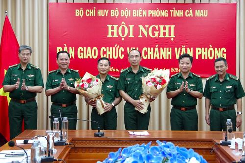 BĐBP Cà Mau bàn giao chức vụ Chánh Văn phòng