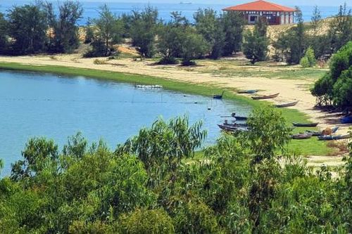 Lật ghe khi đánh cá trên đầm An Khê, 2 vợ chồng tử vong thương tâm
