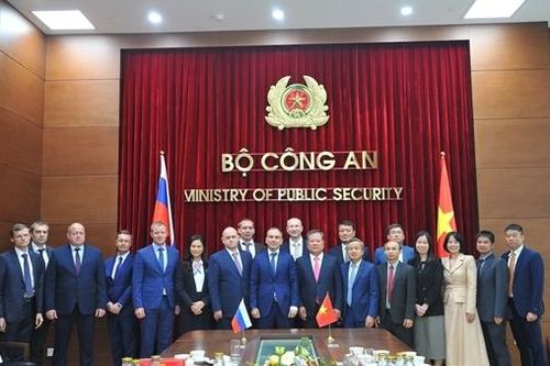 Hợp tác đấu tranh chống di cư bất hợp pháp