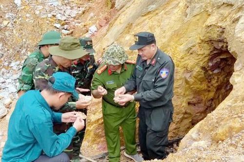 Dấu chân lặng lẽ nơi biên viễn
