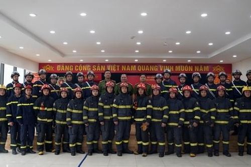 Hà Nội ra mắt hai Tổ Cảnh sát chữa cháy và cứu nạn cứu hộ đặc biệt tinh nhuệ