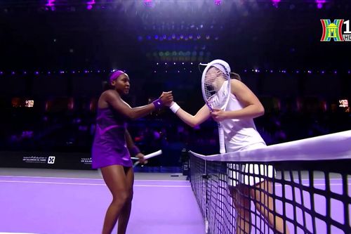 Coco Gauff lọt vào bán kết WTA Finals 2024