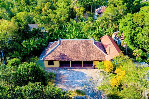 Bên trong làng cổ 554 tuổi được đề nghị là di tích quốc gia đặc biệt có gì?