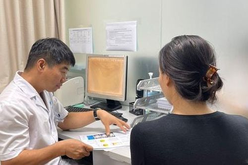 Rủi ro khi làm đẹp ở tuổi 'xế chiều'