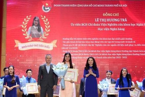 Tuyên dương 32 nhà giáo trẻ Thủ đô tiêu biểu