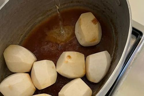 Bí quyết tận dụng nước luộc rau củ của đầu bếp Nhật Bản
