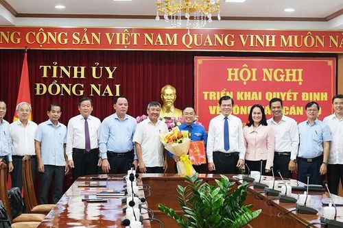 Chỉ định tân Tỉnh ủy viên; phê chuẩn Chủ tịch UBND thành phố