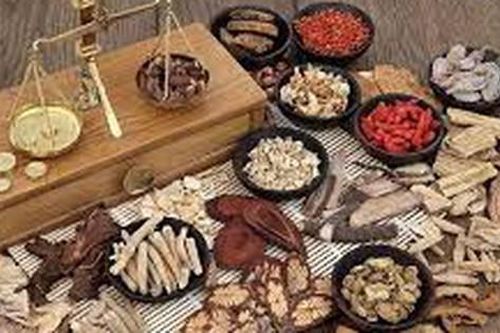 Mạo danh 'lương y gia truyền'quảng cáo thổi phồng
