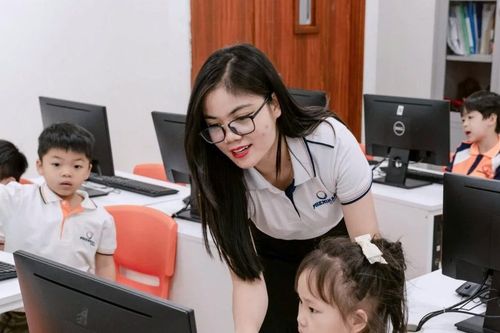 Thiếu quy định bảo vệ nhà giáo trong hoạt động nghề nghiệp