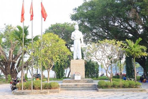 Không gian vườn hoa Lý Tự Trọng sau khi được nâng cấp, tôn tạo