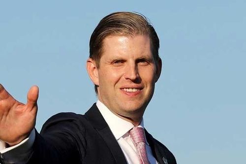 Con trai ông Trump: 'Thay vì tận hưởng cuộc sống, cha tôi chọn làm tổng thống'