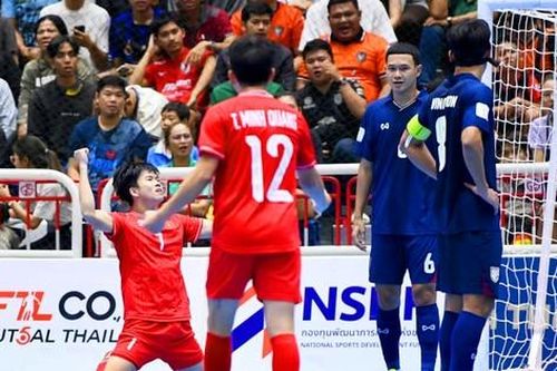 HLV tuyển futsal Thái Lan nói gì sau trận thua sốc đội tuyển Việt Nam?