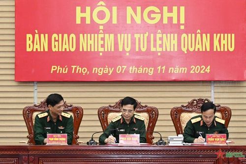 Thiếu tướng Trần Văn Bắc nhận nhiệm vụ Tư lệnh Quân khu 2