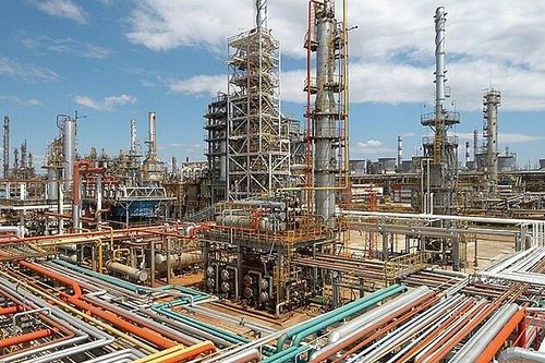 Bán nhà máy lọc dầu lớn nhất Đông Nam Âu, Lukoil sẽ rời khỏi Bulgaria