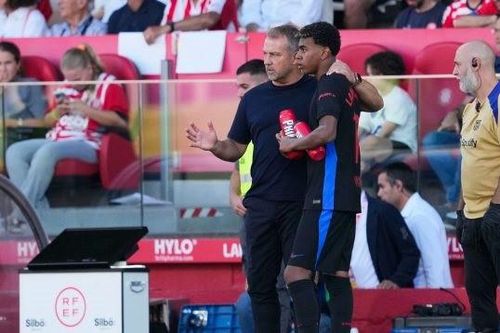 Pedri bật mí Hansi Flick phạt cầu thủ Barca, không ai dám tái diễn