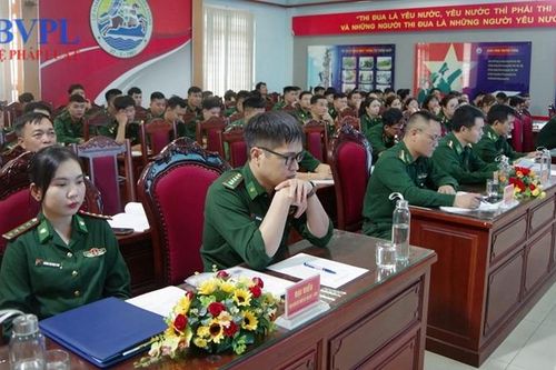 VKSQS khu vực 1 Bộ đội Biên phòng phối hợp tuyên truyền Ngày pháp luật Việt Nam