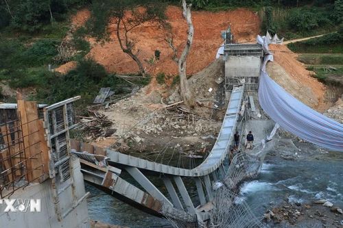 Hà Giang: Làm rõ nguyên nhân cầu dân sinh bất ngờ đổ sập khi đang thi công