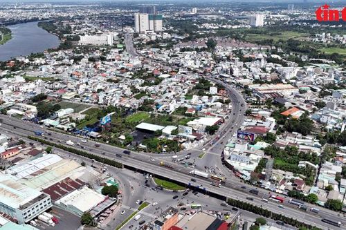 Bình Dương và TP Hồ Chí Minh phối hợp điều chỉnh trạm thu phí Quốc lộ 13