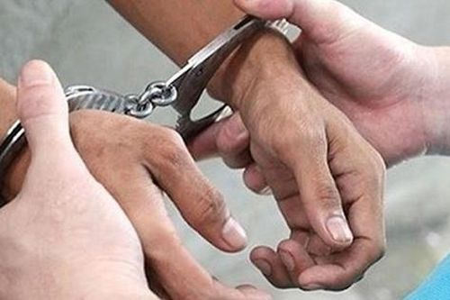 Ra đầu thú sau 10 năm lẩn trốn vì dùng dao đâm vợ