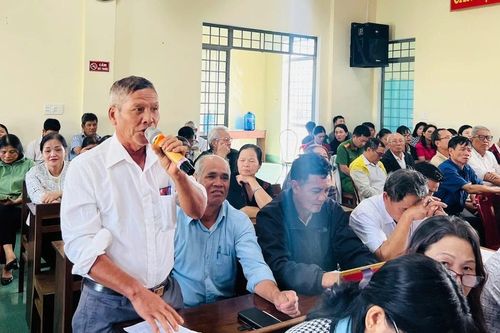 Đại biểu Hội đồng nhân dân các cấp tiếp xúc cử tri tại thành phố Pleiku
